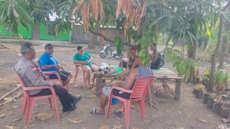 Polsek Alor Tengah Utara Sambangi Warga Alimebung, Wujudkan Semangat “Polisi Bersama Masyarakat”