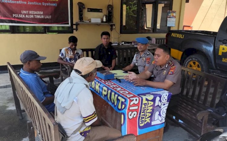 Polsek Alor Timur Laut Kedepankan Pendekatan Humanis, Rembuk Warga Berjalan Aman dan Kondusif